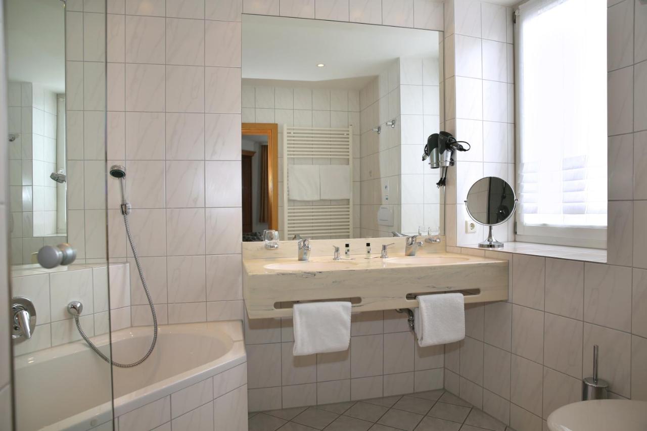 Hotel Zum weißen Rössel Walldorf  Exterior foto