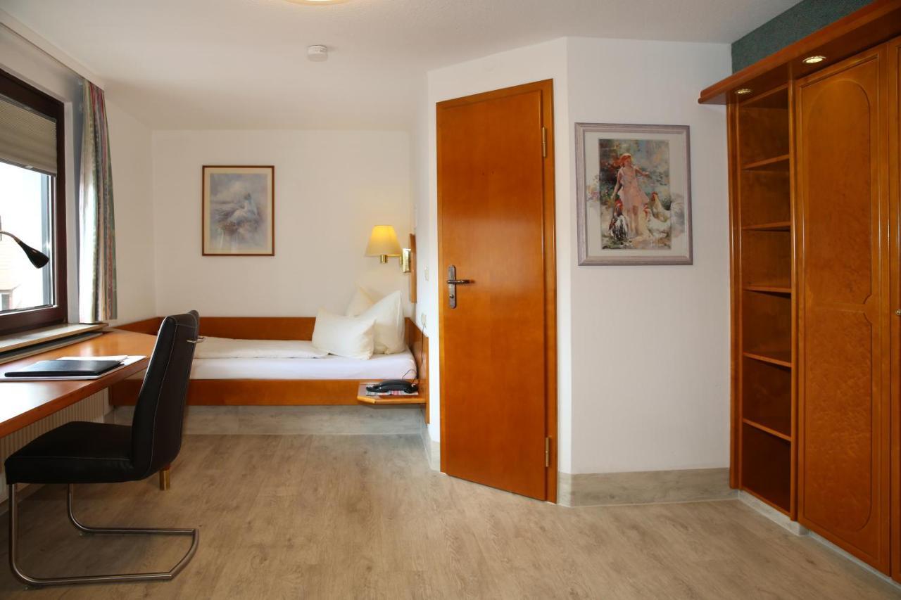 Hotel Zum weißen Rössel Walldorf  Exterior foto